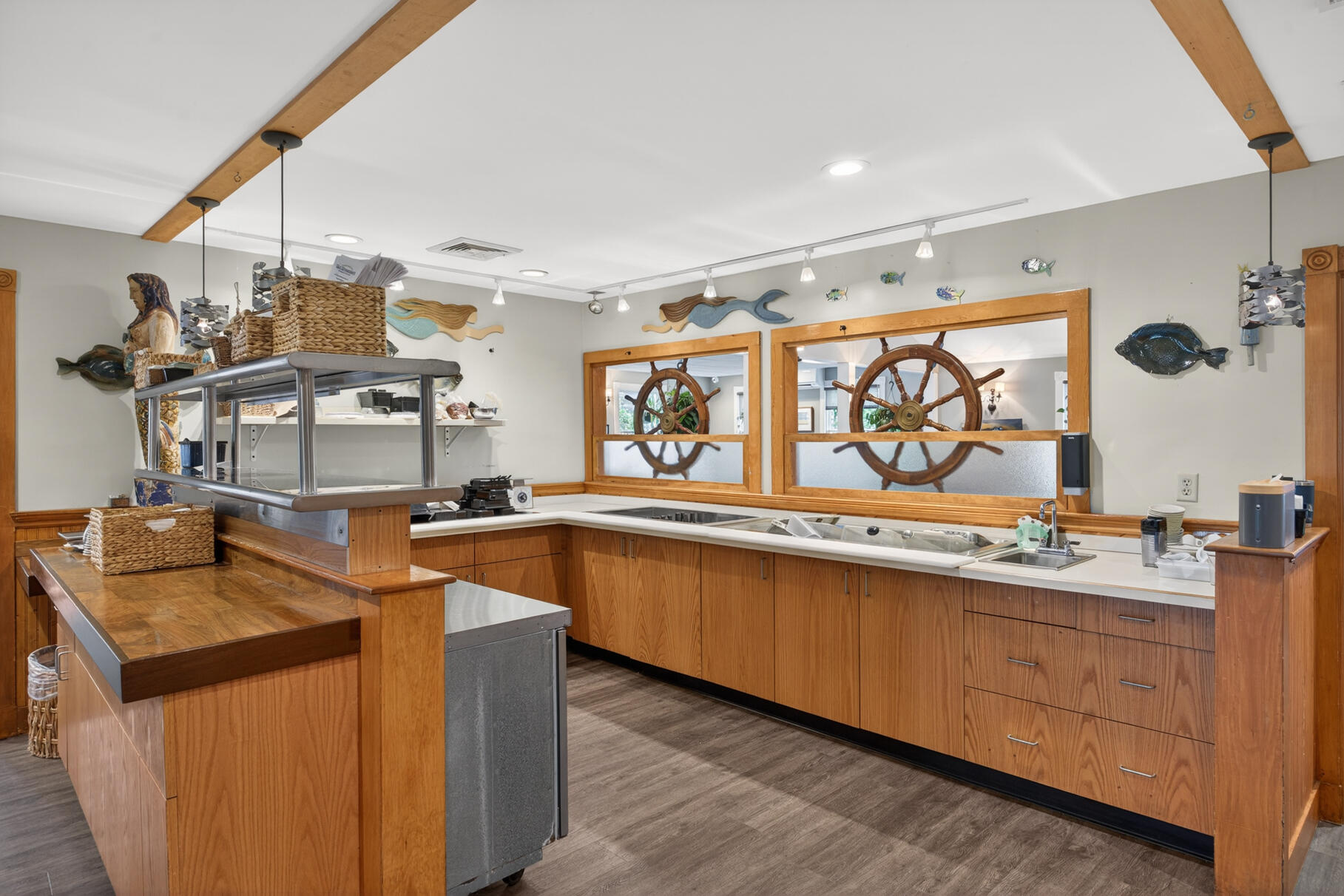 1019 Us-6 Wellfleet MA 02667