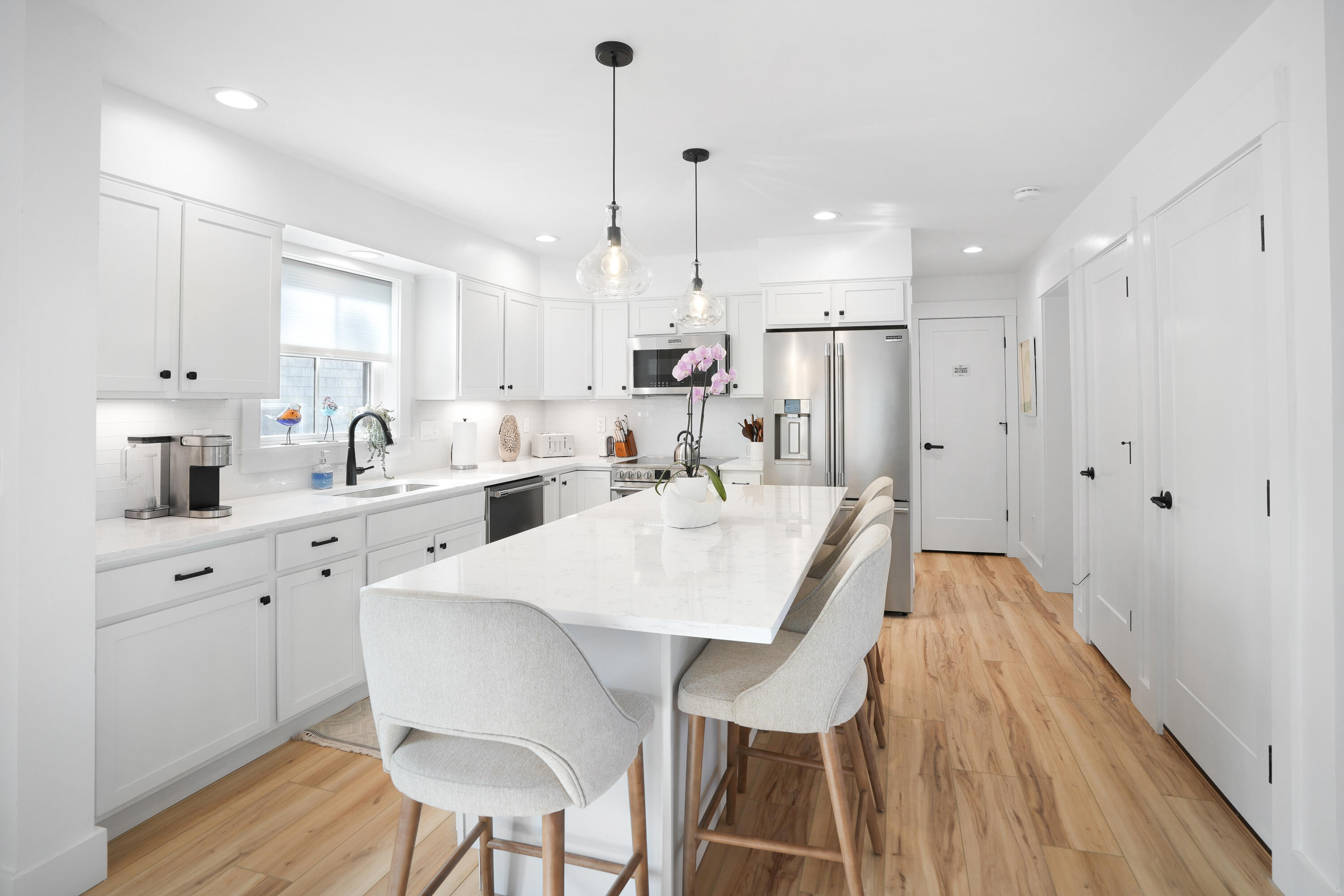 33 Lagoon Pond Road Vineyard Haven MA 02568
