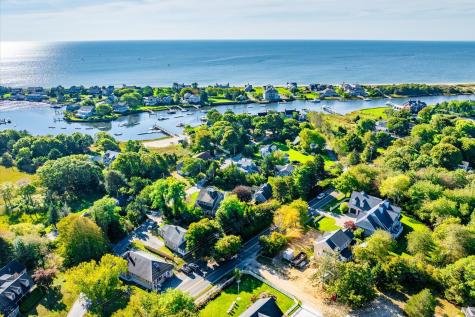 627 S Main Street Barnstable MA 02632