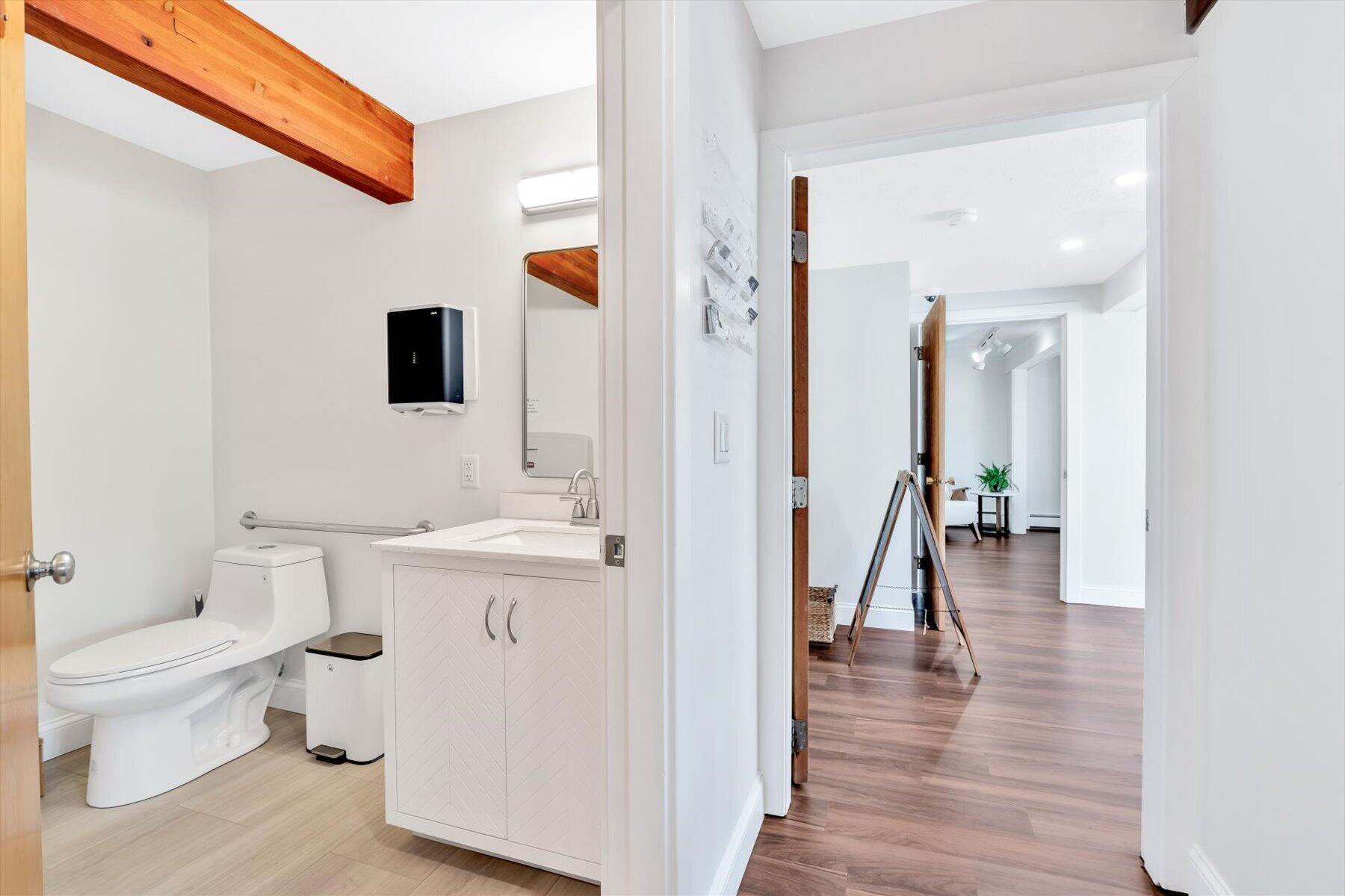 1049 Main Street West Barnstable MA 02668