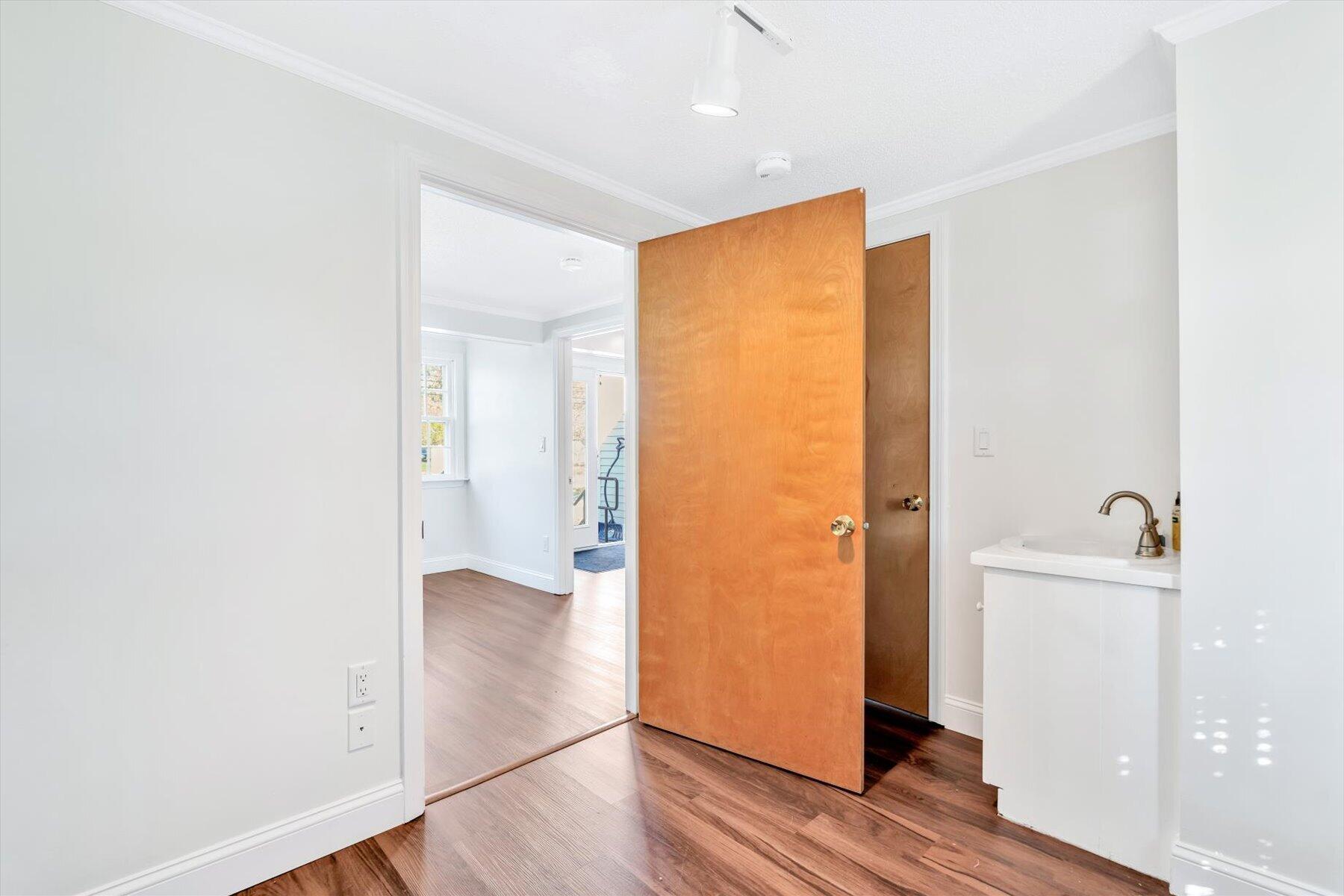 1049 Main Street West Barnstable MA 02668