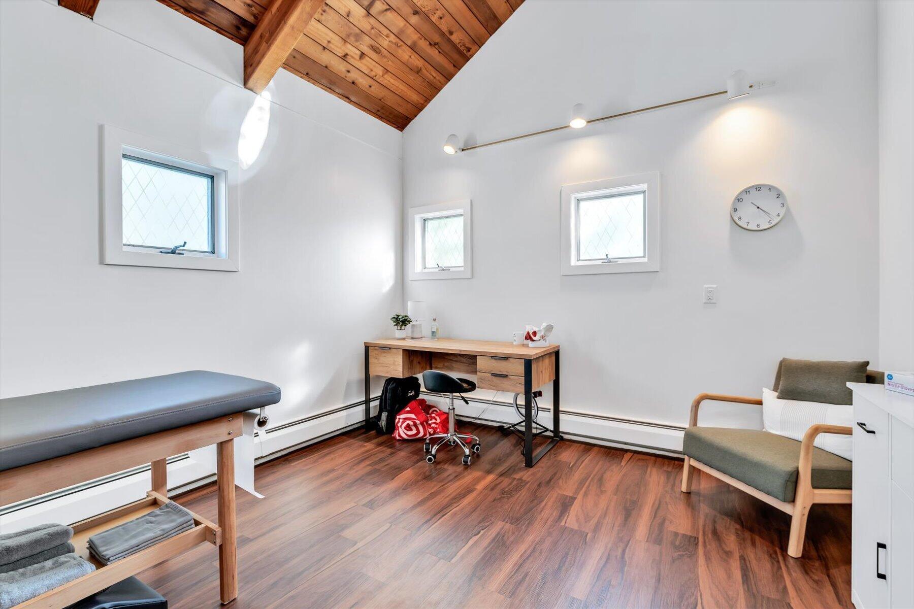 1049 Main Street West Barnstable MA 02668