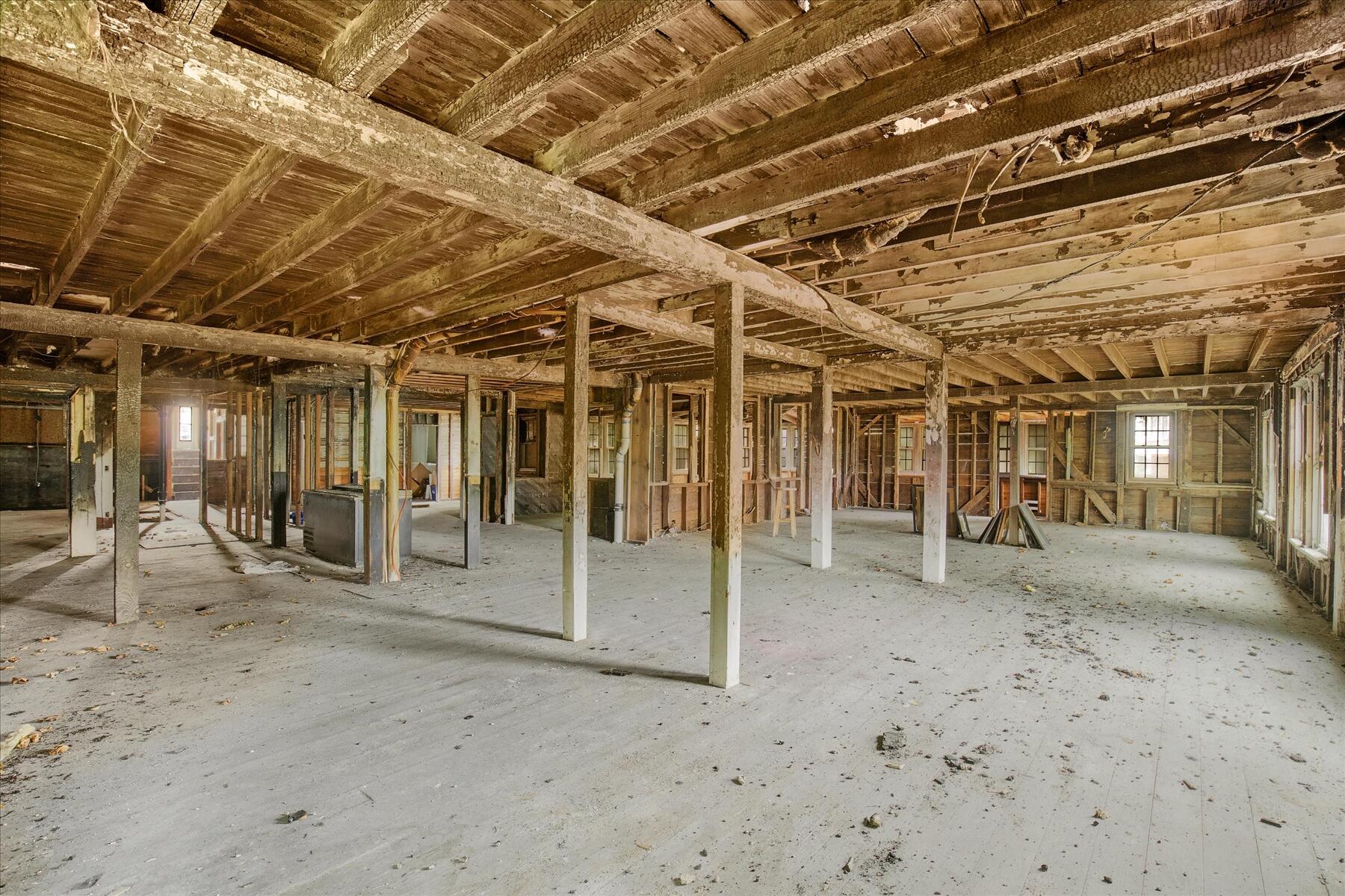70 W Main Street Wellfleet MA 02667