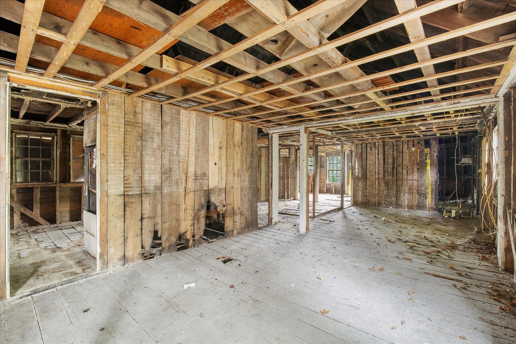 70 W Main Street Wellfleet MA 02667
