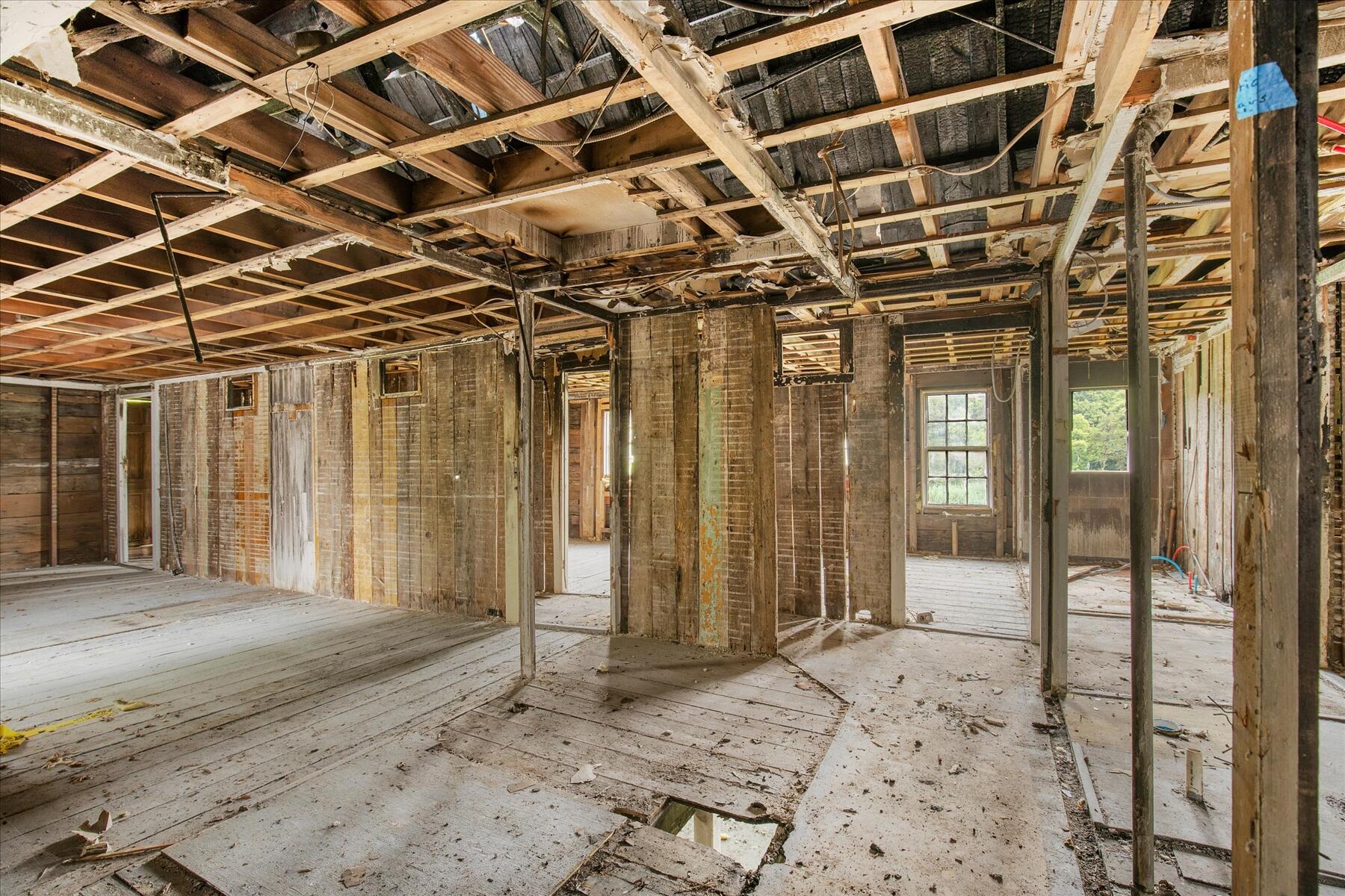 70 W Main Street Wellfleet MA 02667