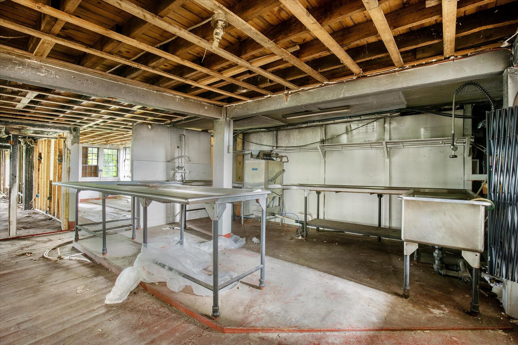 70 W Main Street Wellfleet MA 02667