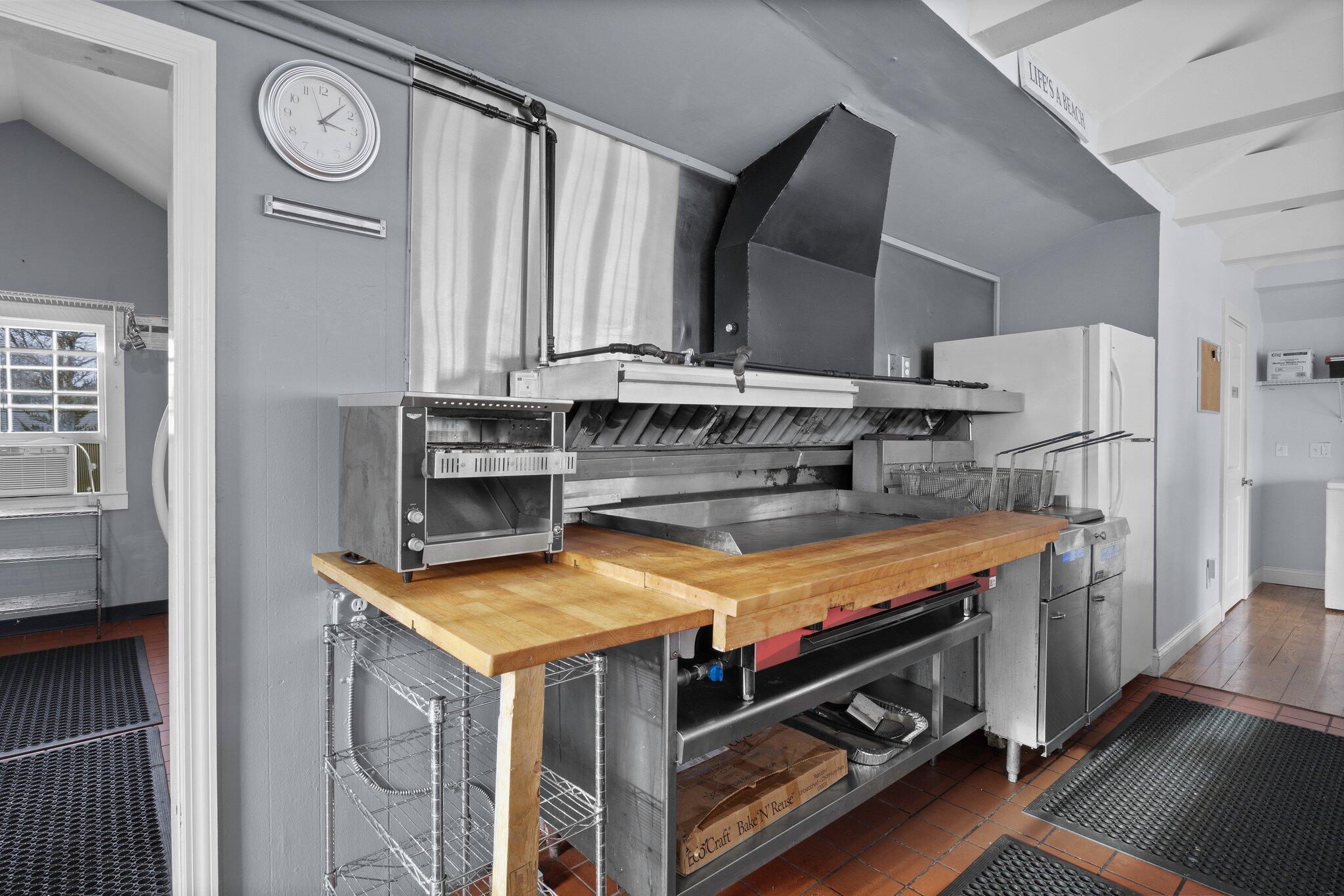 15 Sea Street Dennis MA 02639