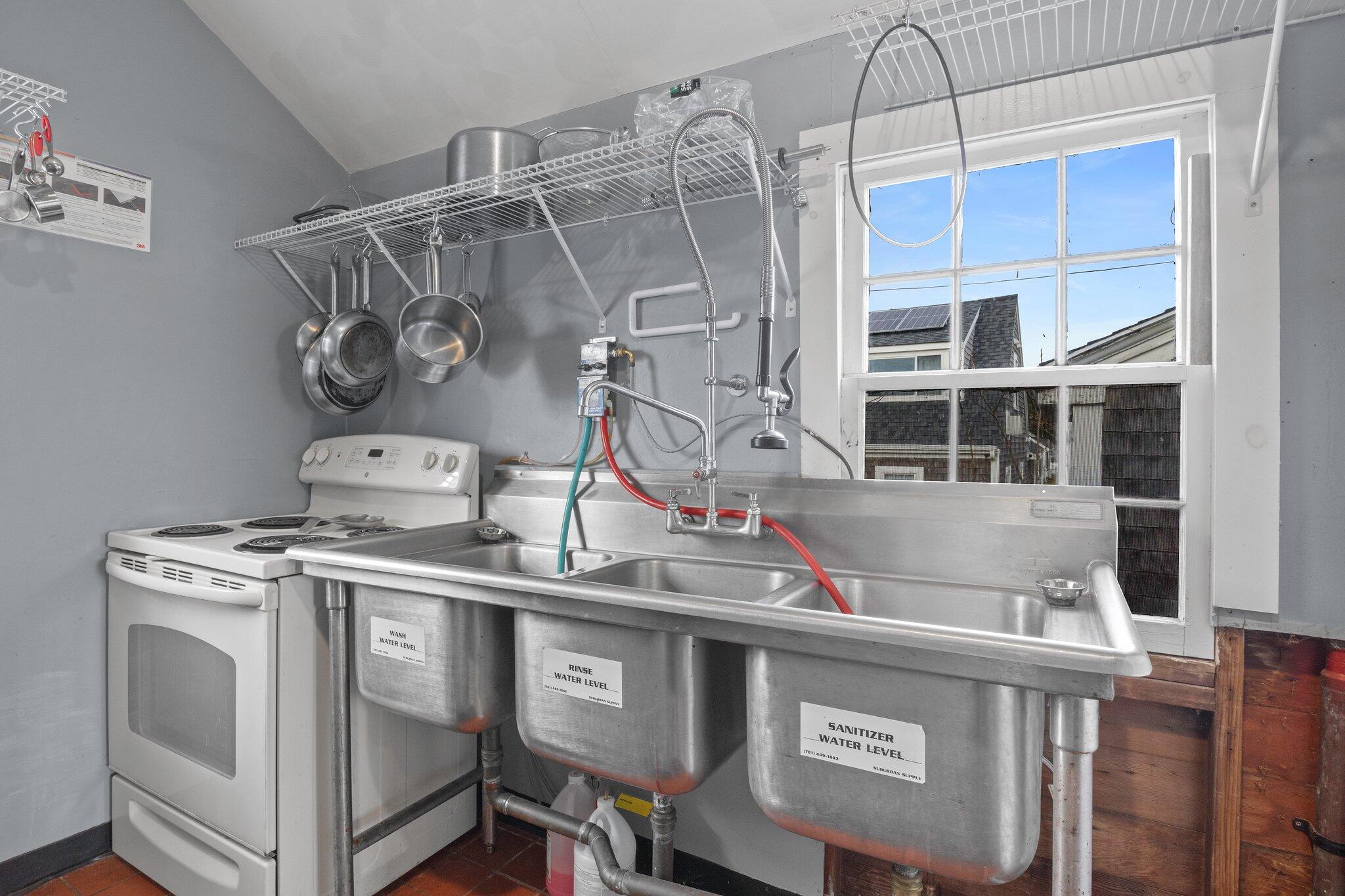 15 Sea Street Dennis MA 02639