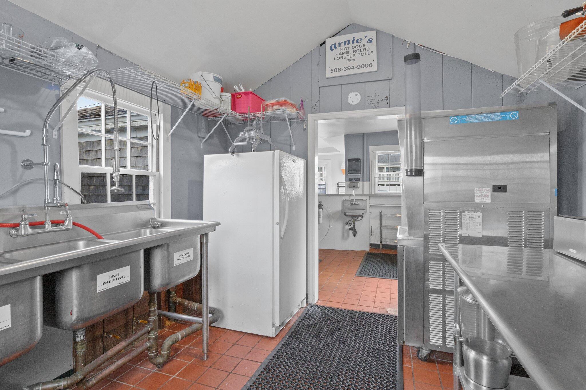 15 Sea Street Dennis Port MA 02639