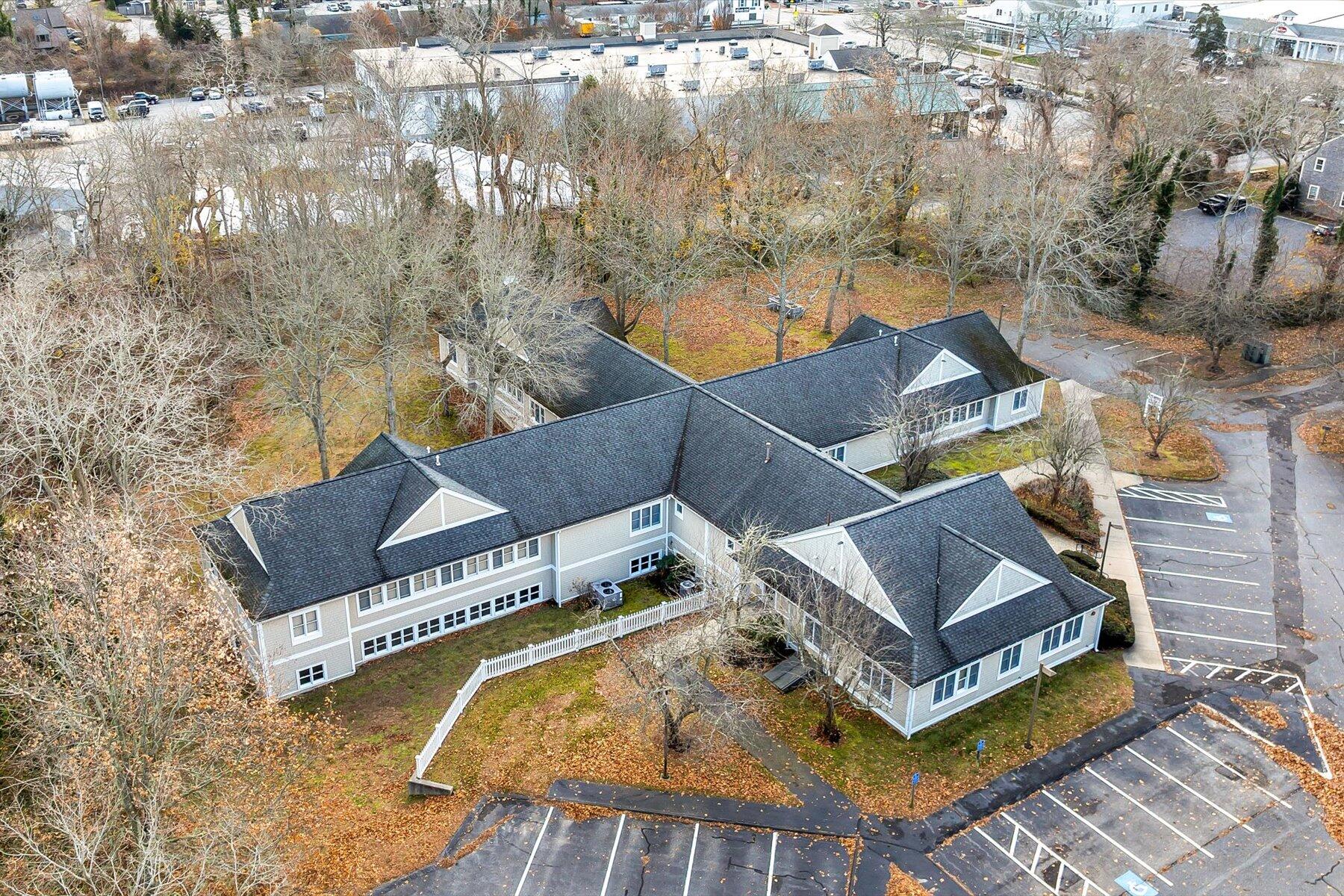 8 Cardinal Lane MA 02653