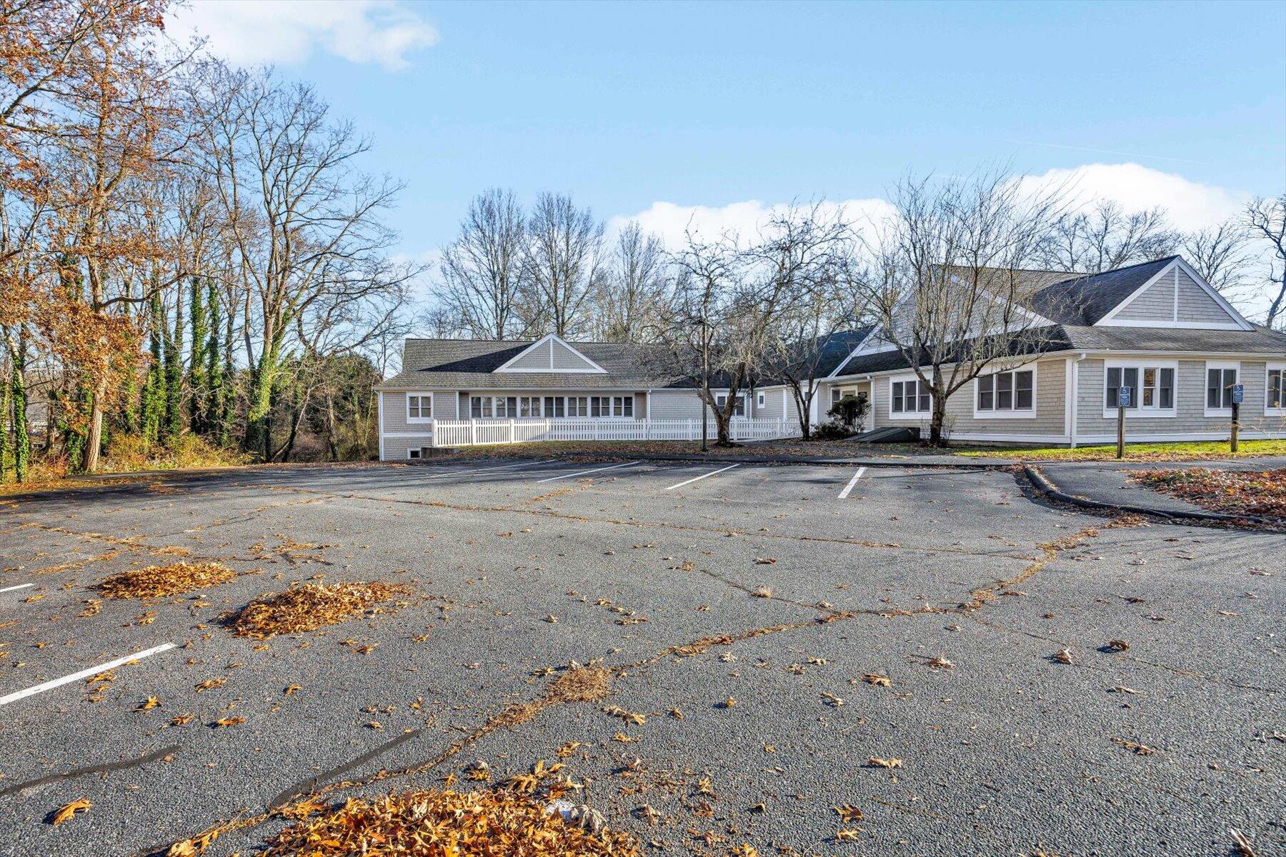 8 Cardinal Lane Orleans MA 02653