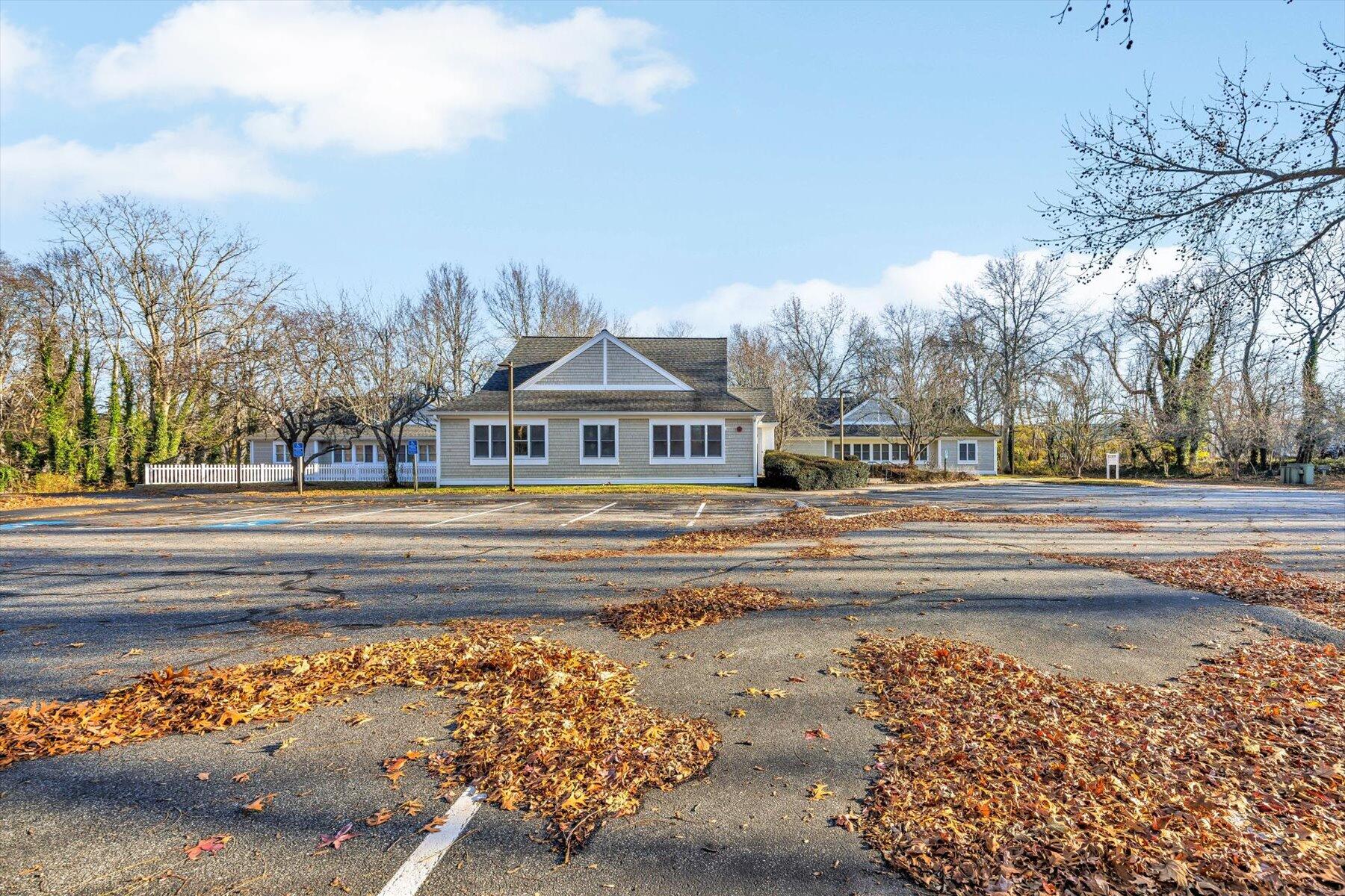 8 Cardinal Lane Orleans MA 02653