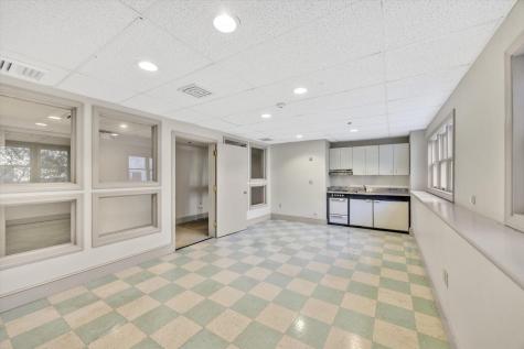 8 Cardinal Lane Orleans MA 02653