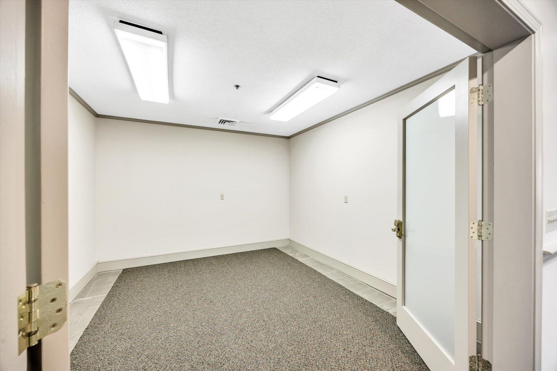 8 Cardinal Lane Orleans MA 02653