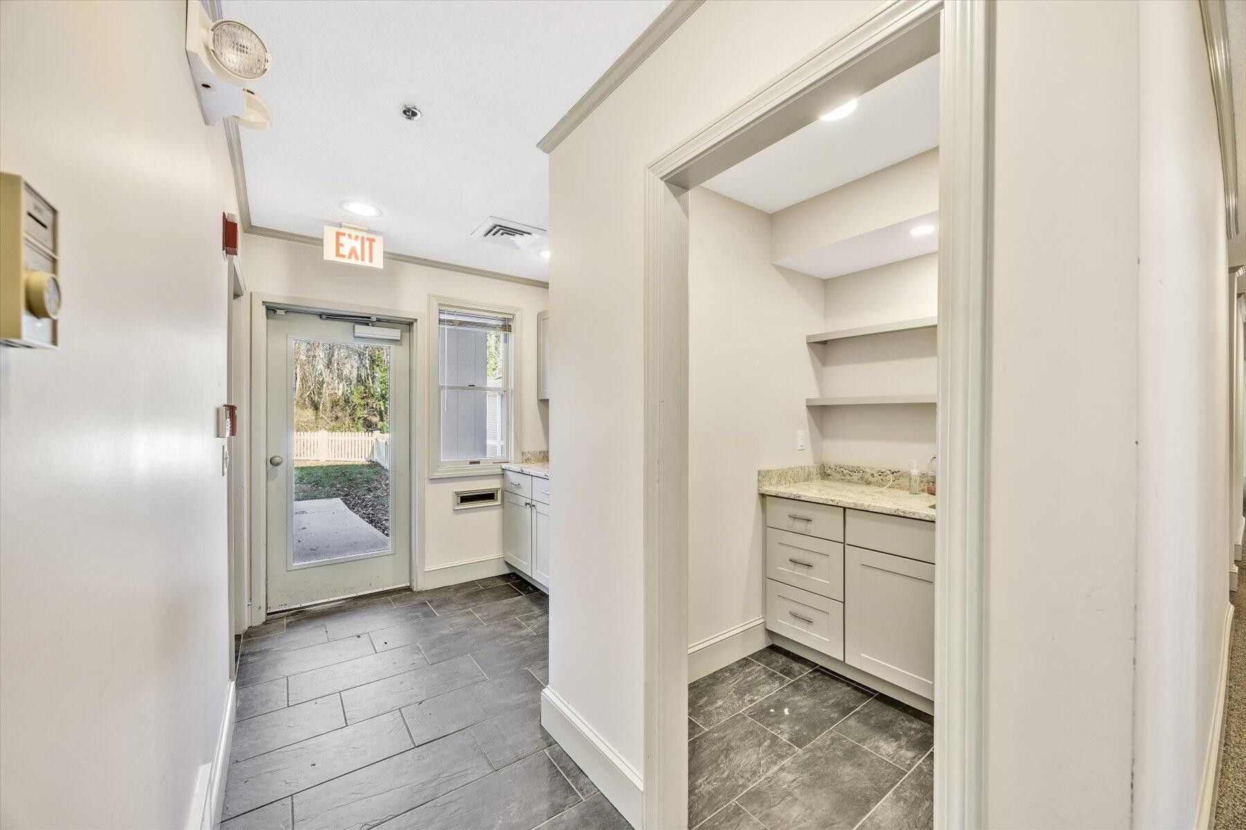 8 Cardinal Lane Orleans MA 02653