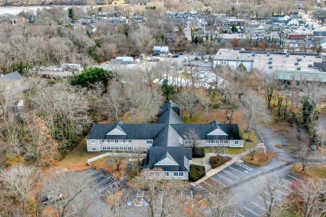 8 Cardinal Lane Orleans MA 02653