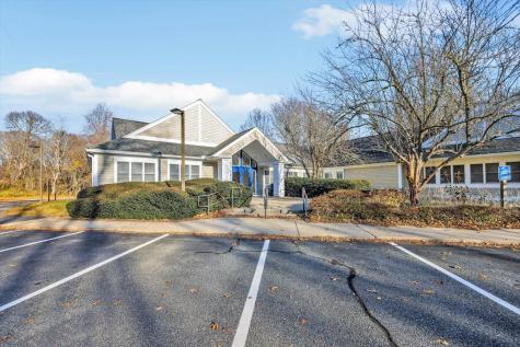 8 Cardinal Lane Orleans MA 02653