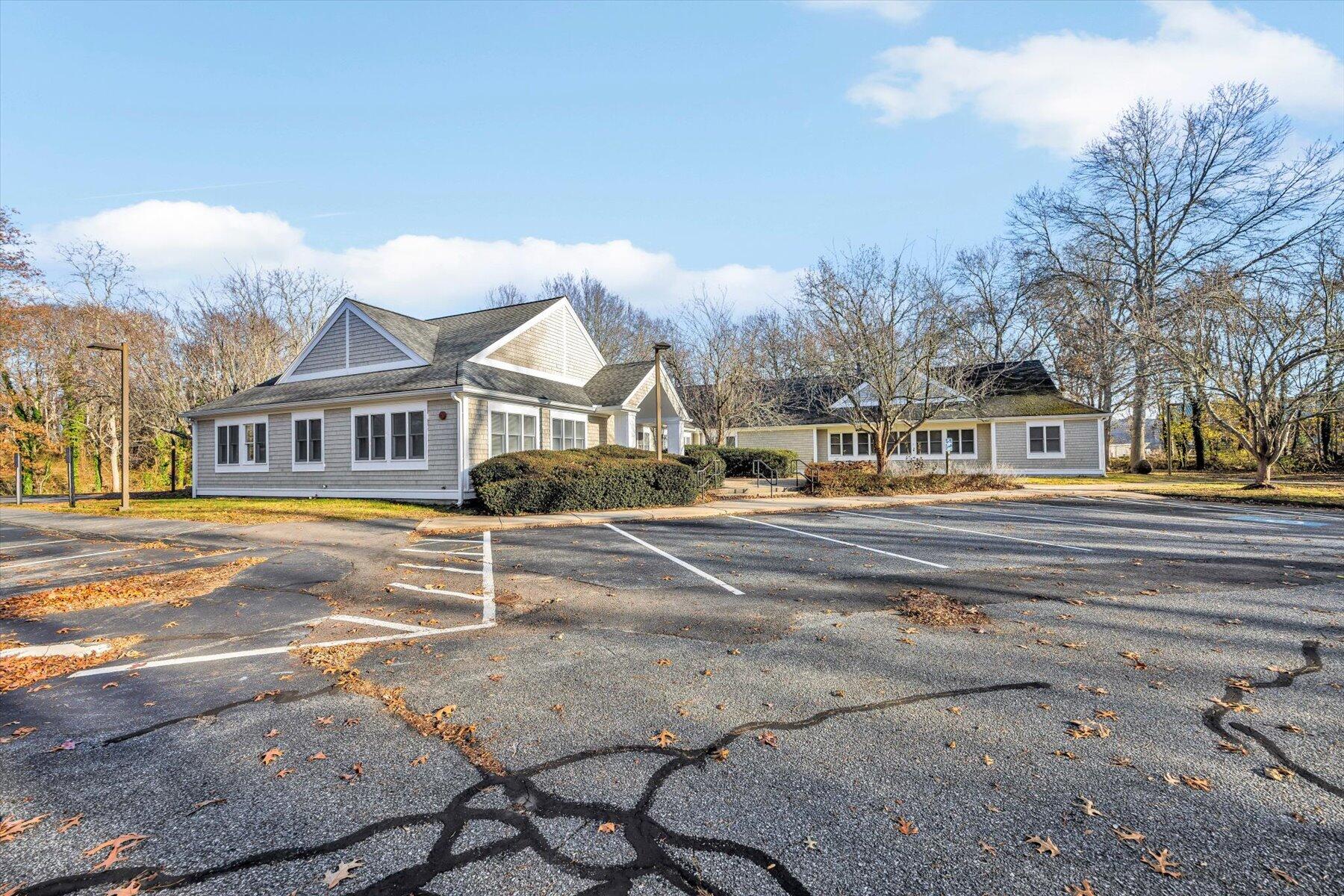 8 Cardinal Lane Orleans MA 02653
