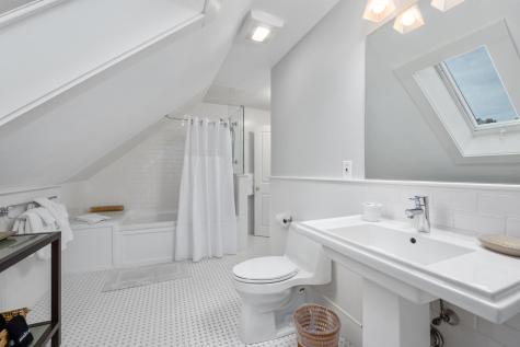 77 Main Street Yarmouth Port MA 02675
