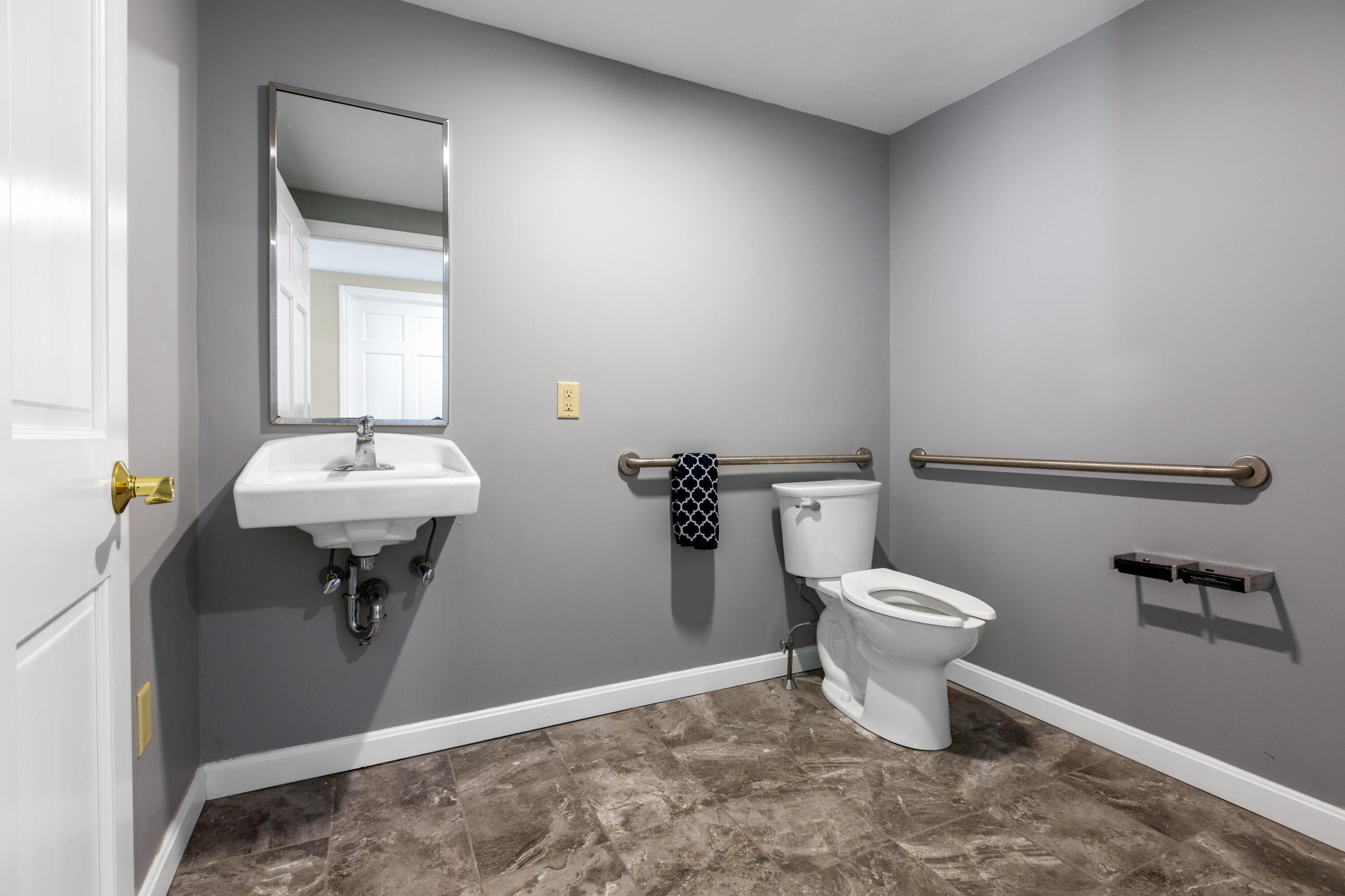 41 Hall Street Dennis MA 02639