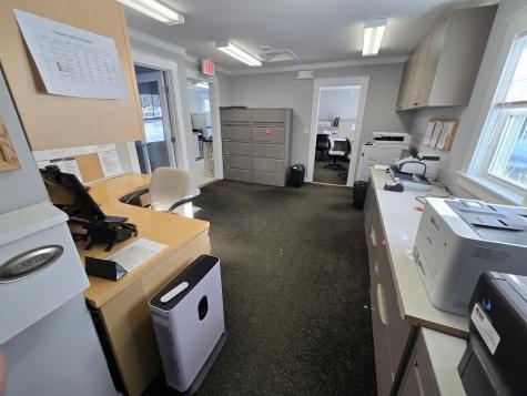 927-935 Ma-6a Yarmouth MA 02675