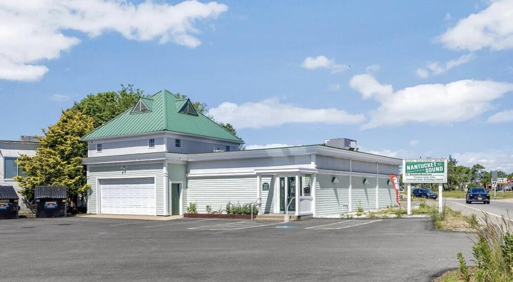 491 Iyannough Road Barnstable MA 02601