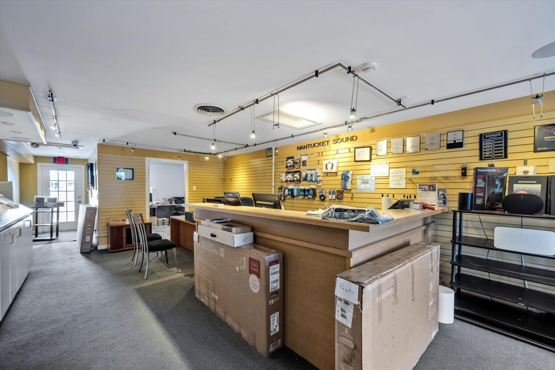 491 Iyannough Road Barnstable MA 02601