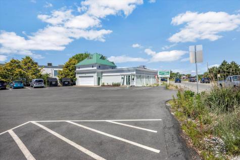 491 Iyannough Road Barnstable MA 02601