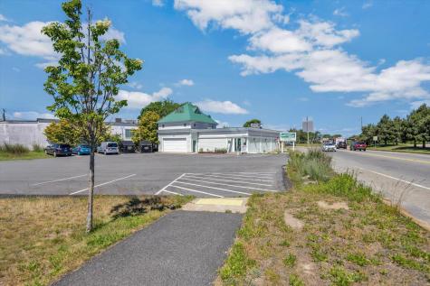 491 Iyannough Road Barnstable MA 02601