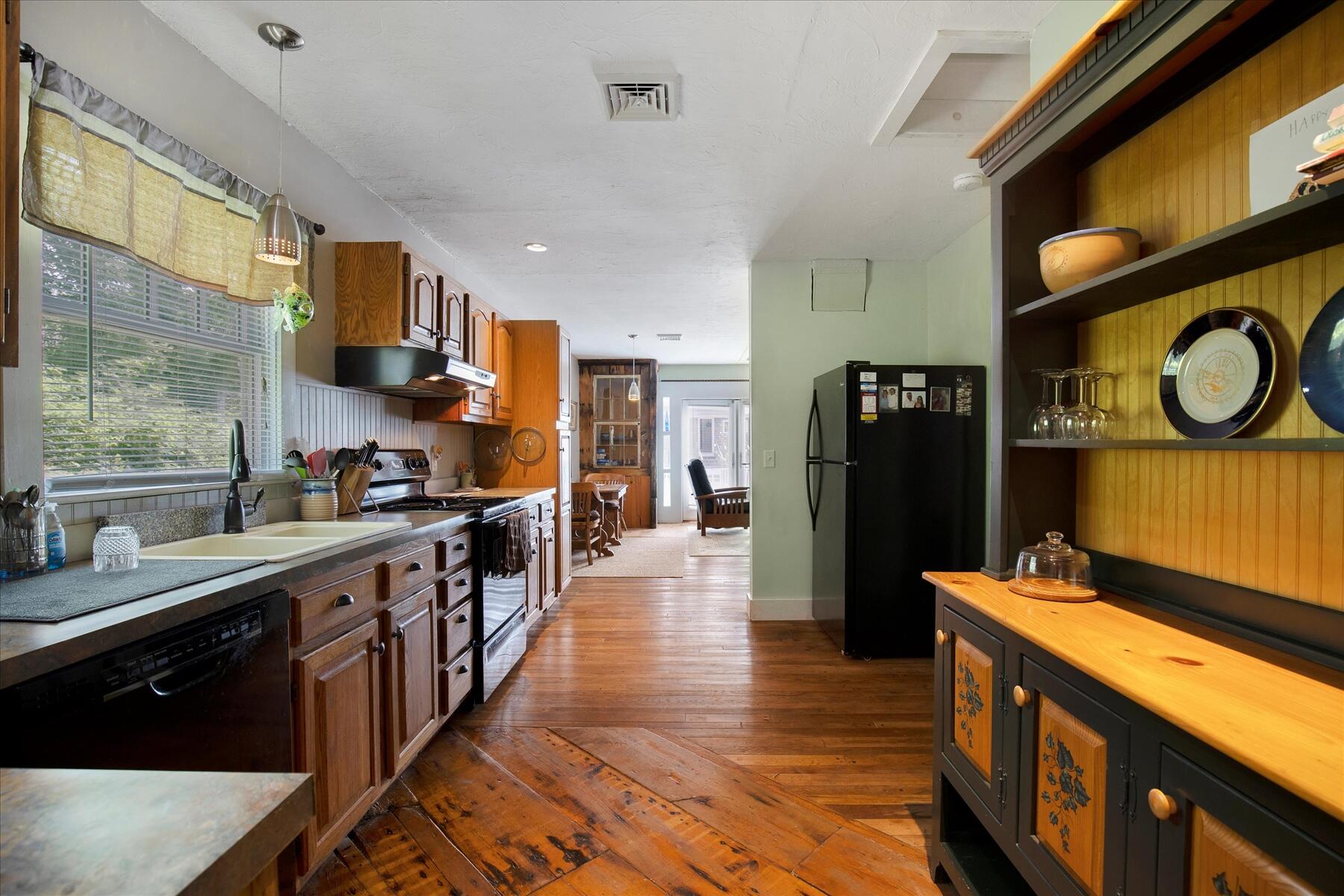 820 Route 28 Harwich MA 02646