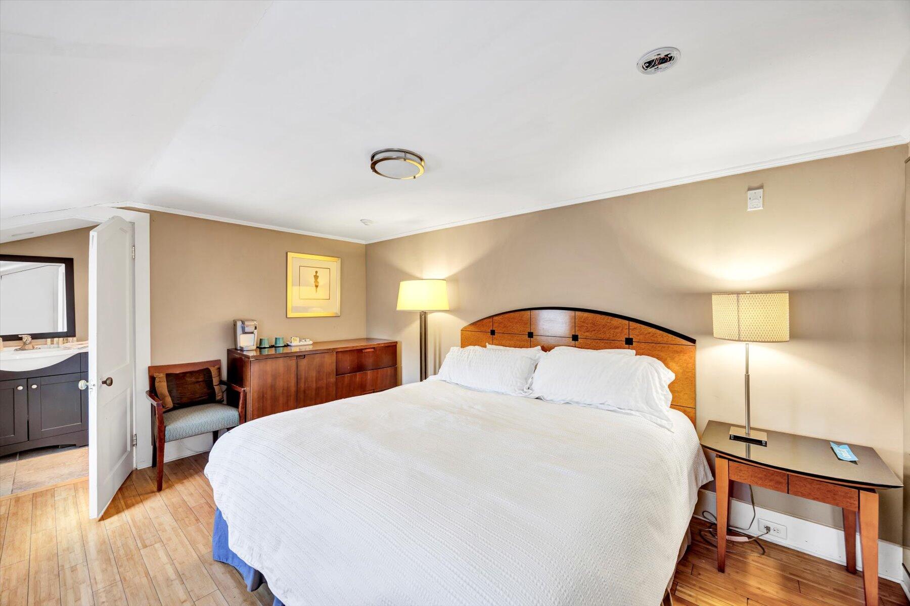 86 Sisson Road Harwich MA 02646