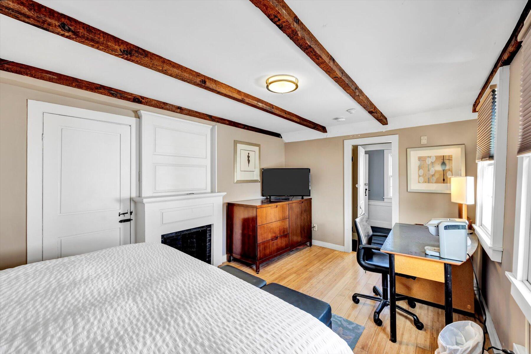 86 Sisson Road Harwich MA 02646