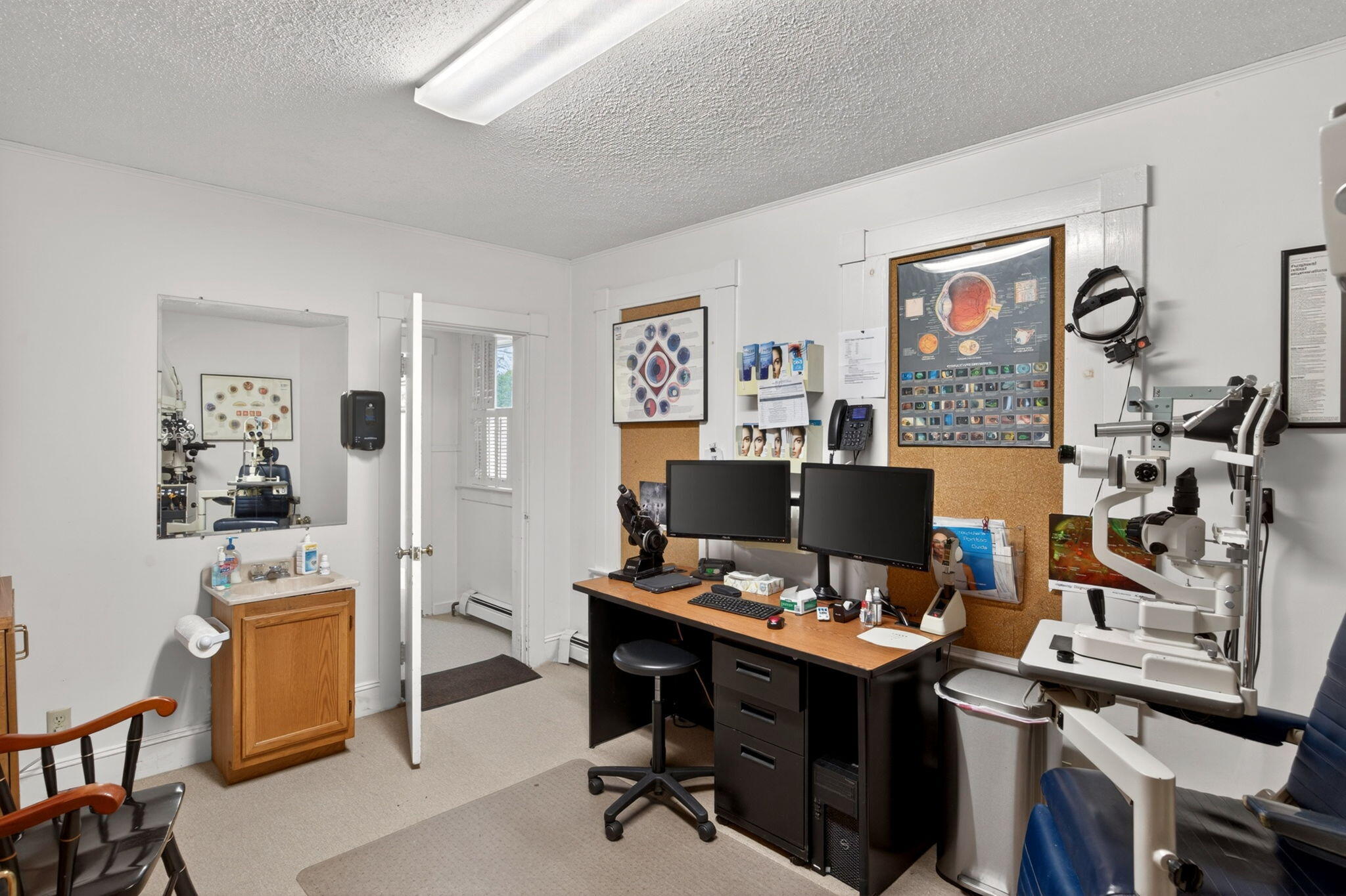 87 Davis Straits Falmouth MA 02540