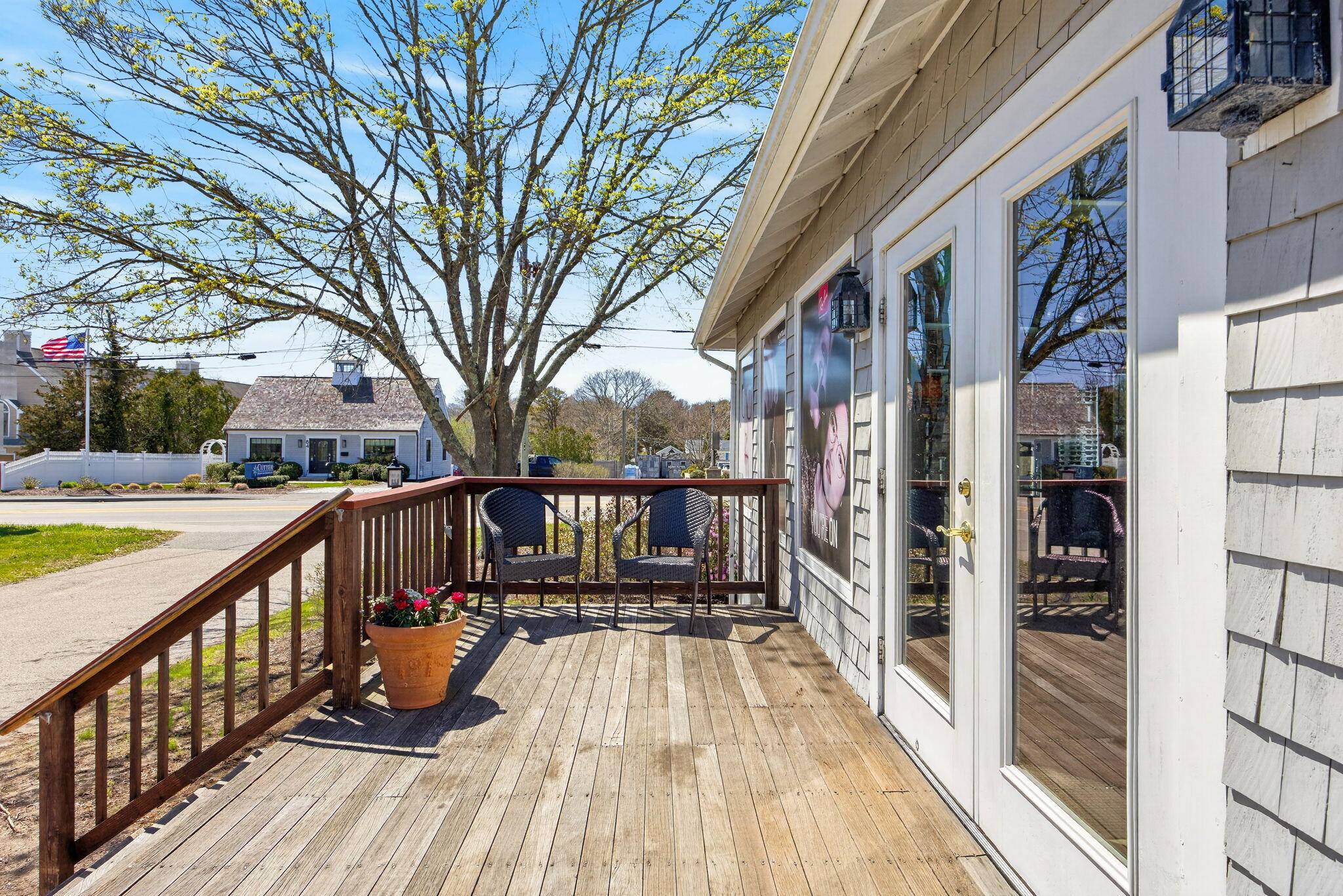 87 Davis Straits Falmouth MA 02540