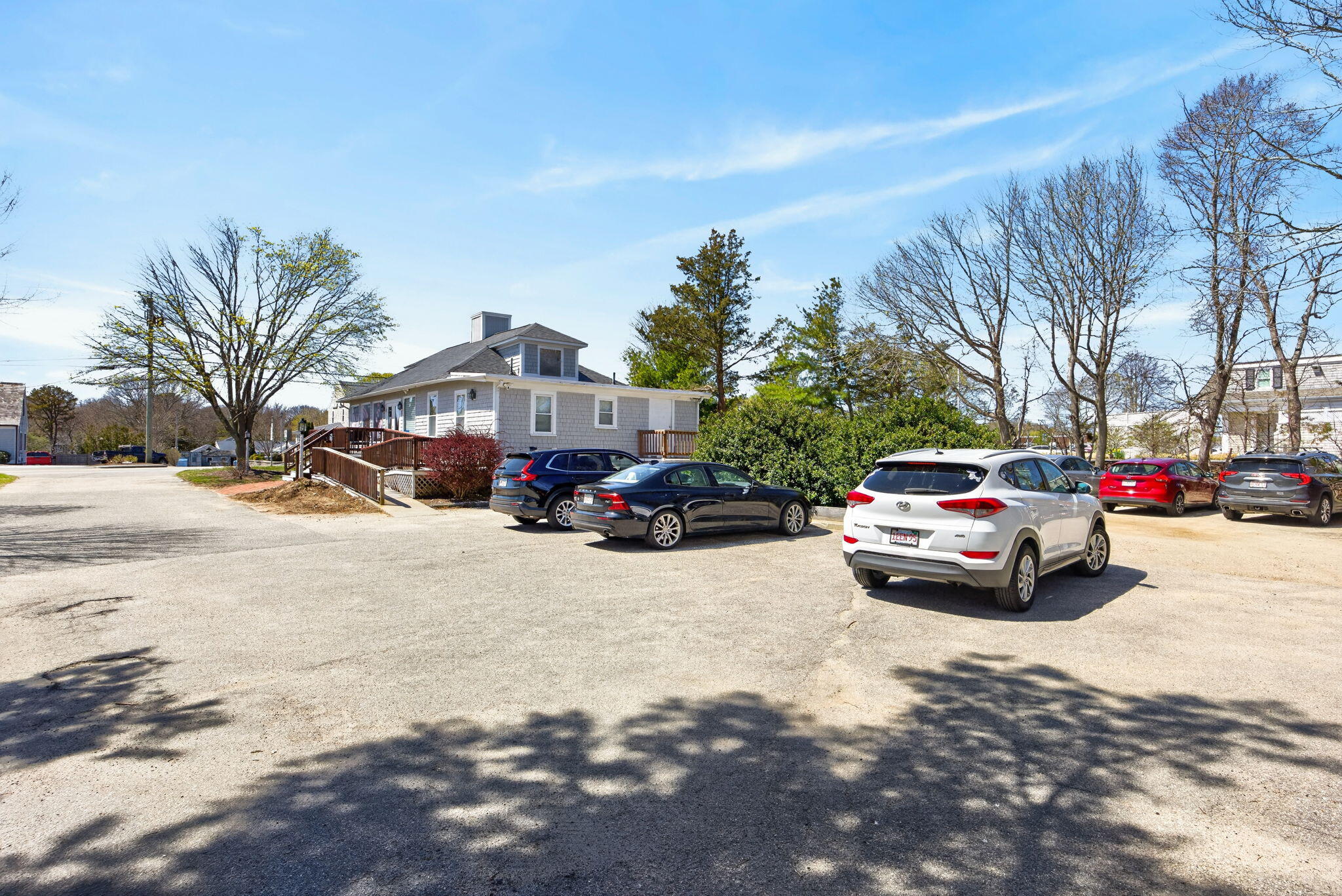 87 Davis Straits Falmouth MA 02540