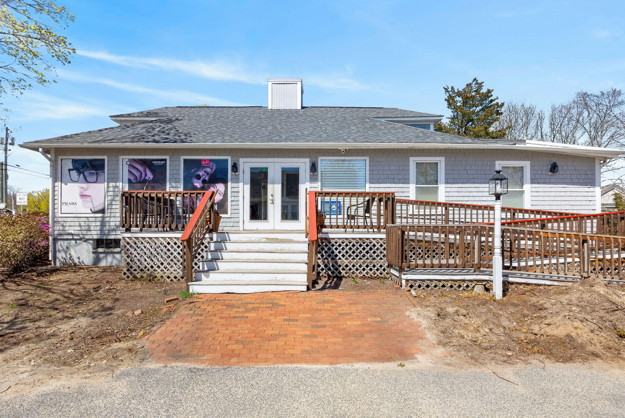 87 Davis Straits Falmouth MA 02540