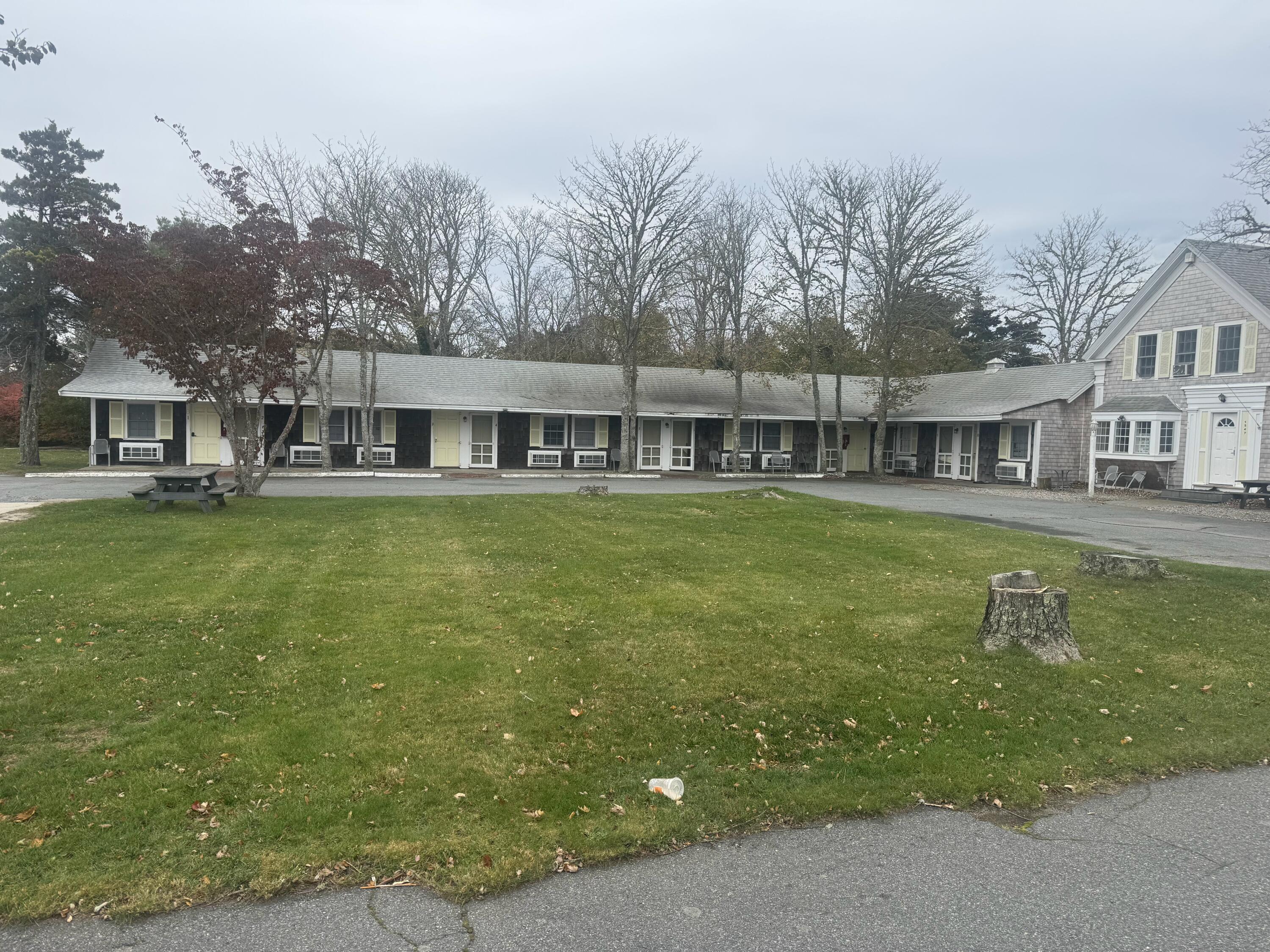 1547 Main Street Chatham MA 02633