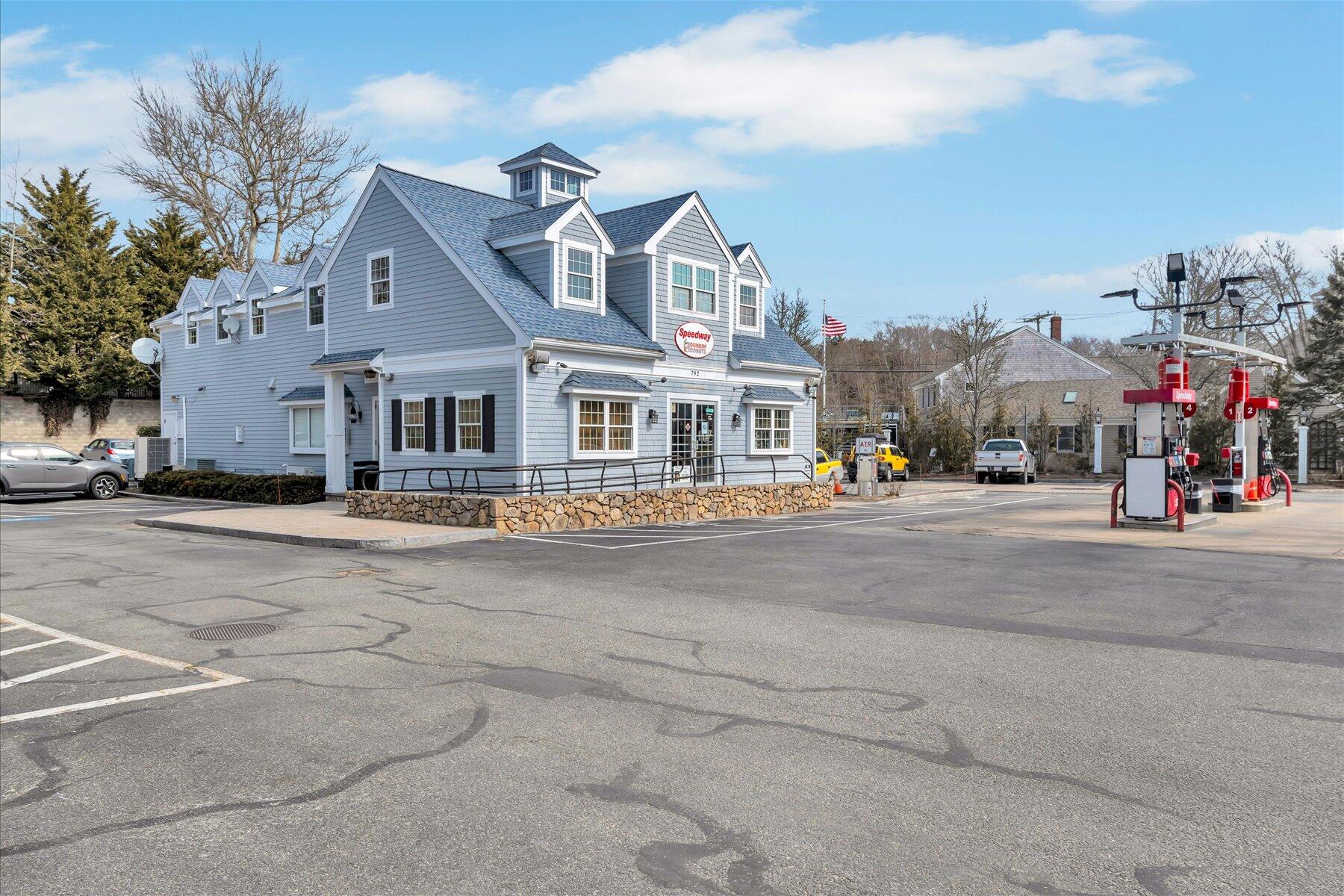 804 Main Street MA 02655