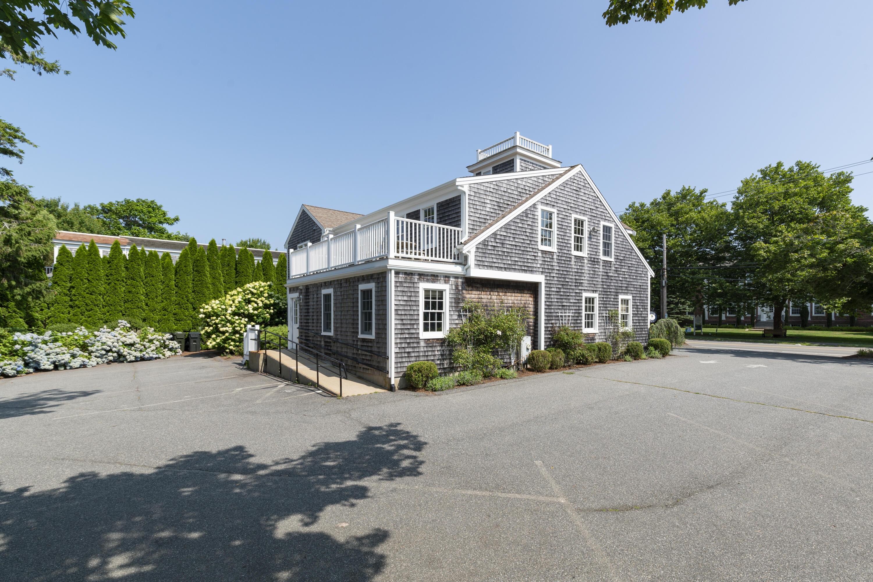 697 Main Street Chatham MA 02633