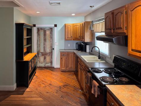 820 Massachusetts 28 Harwich MA 02645