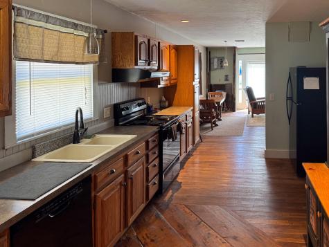 820 Massachusetts 28 Harwich MA 02645