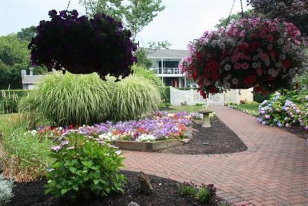 105 Bradford Extension Street MA 02657