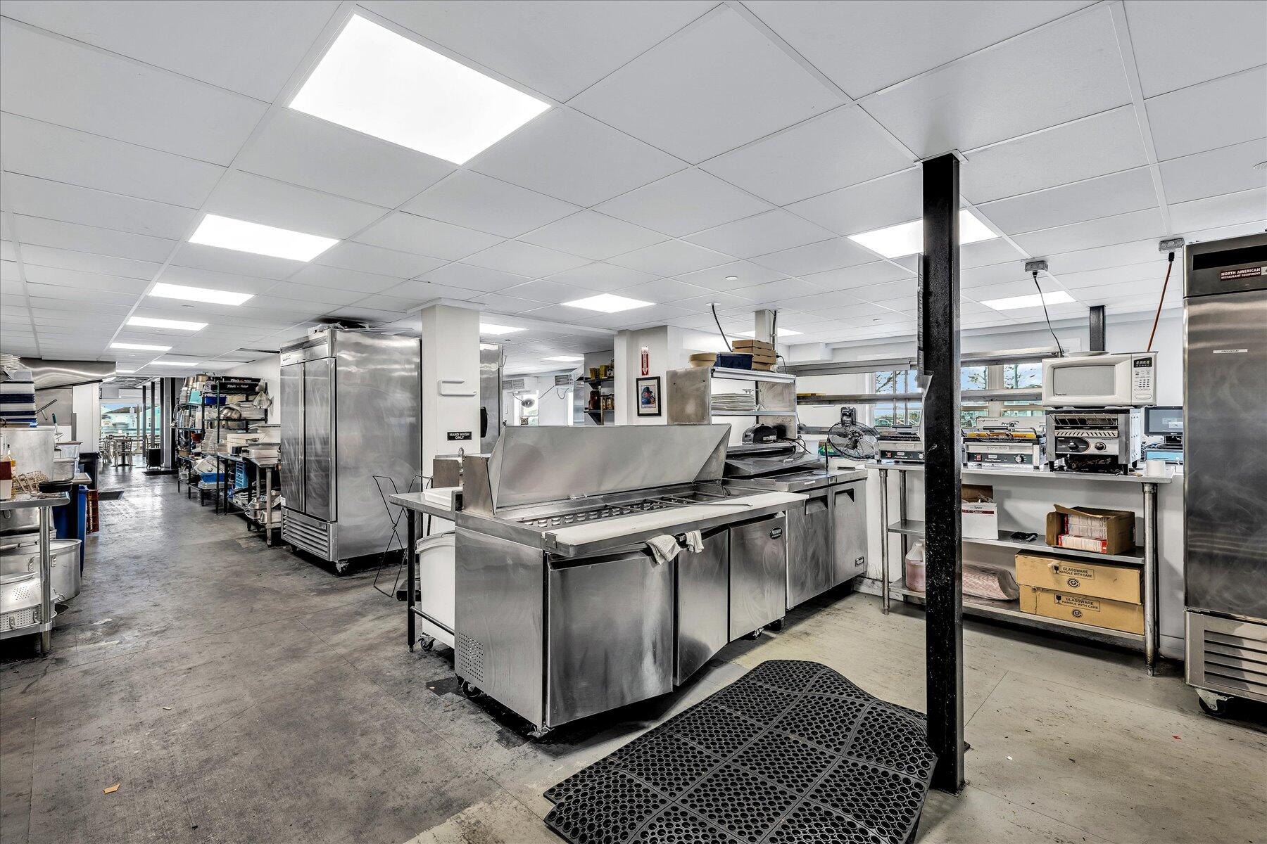 317 Commercial Street Provincetown MA 02657