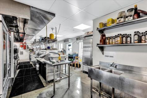 317 Commercial Street Provincetown MA 02657