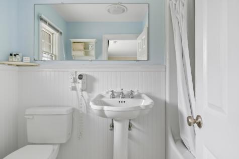 196 Shore Road Chatham MA 02633