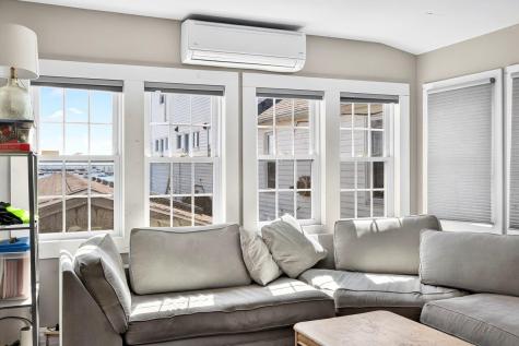 269 - 271 Commercial Street Provincetown MA 02657