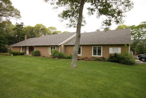 10 Edgerton Drive Falmouth MA 02556