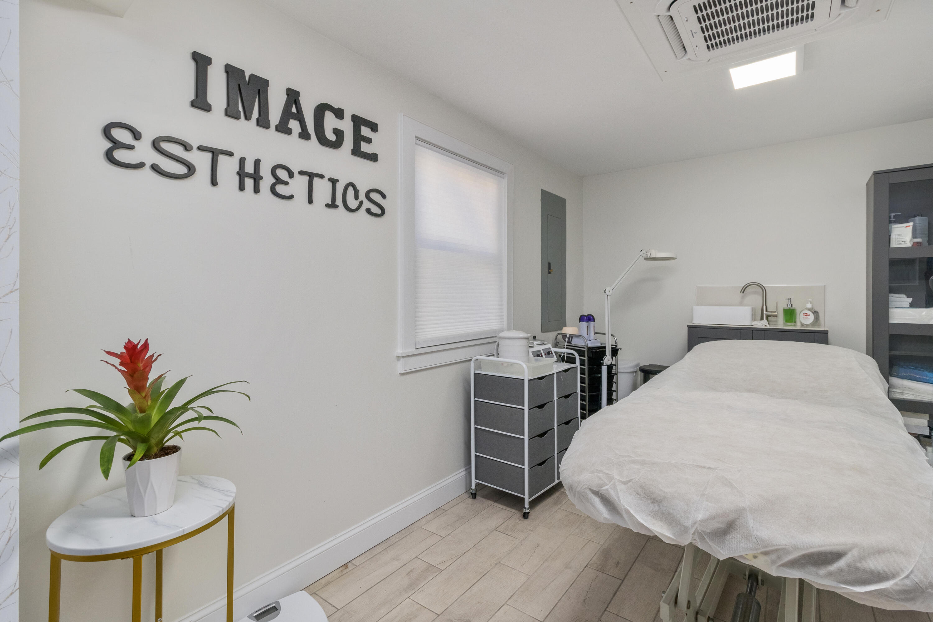 712 Main Street Barnstable MA 02601