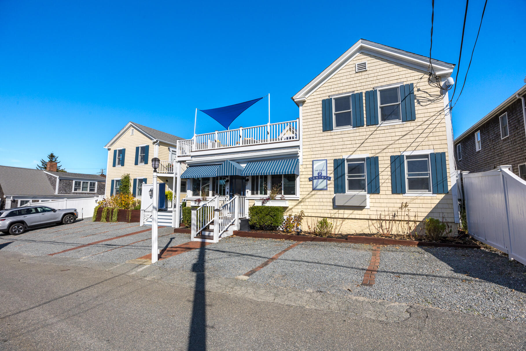 7 Central Street MA 02657