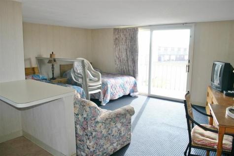 706 Shore Road Truro MA 02666